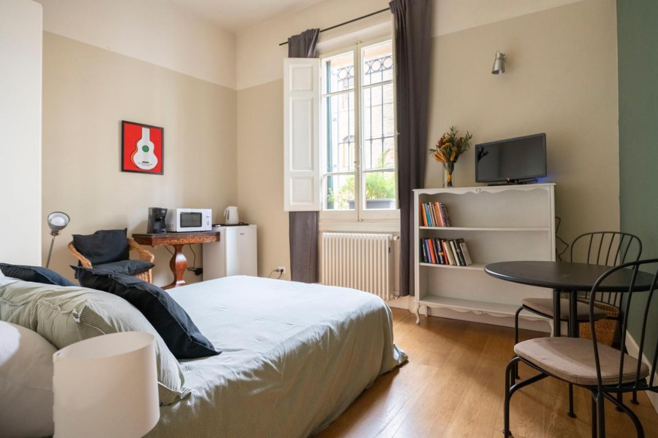 Boutique Apartment With Private Rooms And Garden Oasis Firenze Eksteriør bilde